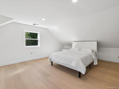 Just completed, this beautifully renovated transitional home is - photo 28