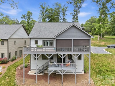 Welcome to sophisticated, carefree living in the highly - photo 40