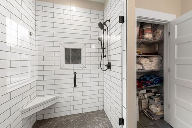 Welcome to Highland Park! One of the most sought-after - photo 41