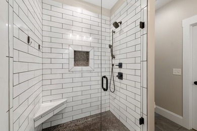 Welcome to Highland Park! One of the most sought-after - photo 43