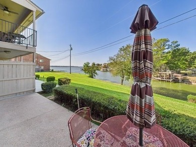 Lake Condo For Sale in Gun Barrel City, Texas