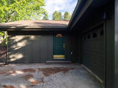 Tucked away on a quiet cul-de-sac backing directly to the golf - photo 3