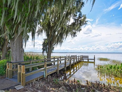 Beautiful custom Huntly model offering timeless charm and - photo 37