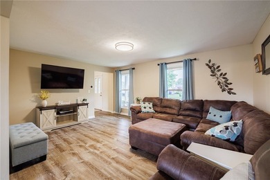 Fresh, inviting, and ready for it's new owners - this Greece - photo 9