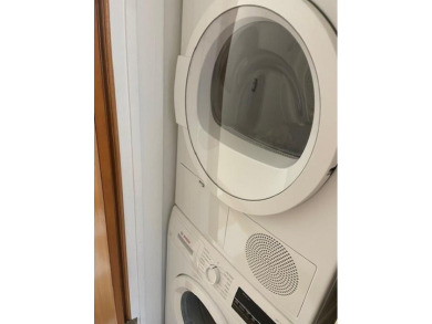 Spacious XL 1-Bedroom in the Heart of Brighton Beach

This