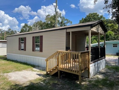 Beautiful, affordable 2023 1 bedroom/1 bath mobile home with a - photo 1