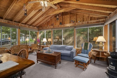 Lake Winnipesaukee Cottage with Deeded 24ft Boat Slip. Discover - photo 1