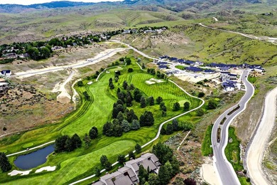Fabulous single-level home to be built in Highlands Cove - photo 9