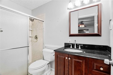 LARGE CORNER LOT with fenced in back yard and a beautiful - photo 10