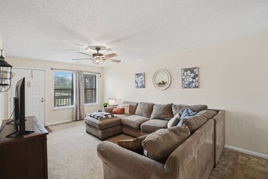 Tucked in Norfolk's Colonial Heights neighborhood, this 2-bed - photo 9