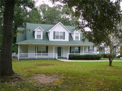 Wonderful 4 Bedroom home on 1.62 Acres. Dock in-place - photo 1