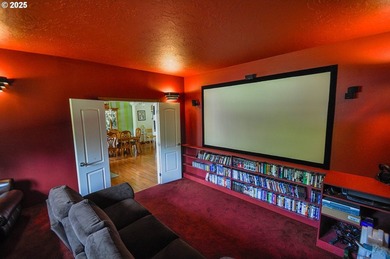 Pristine one level Executive Home with an out of this world Shop - photo 23