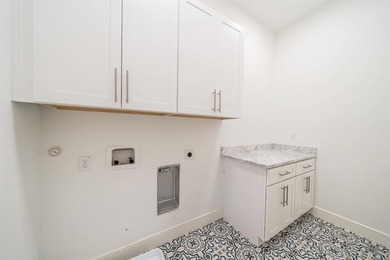 Stunning 4-story contemporary townhome with direct Lake