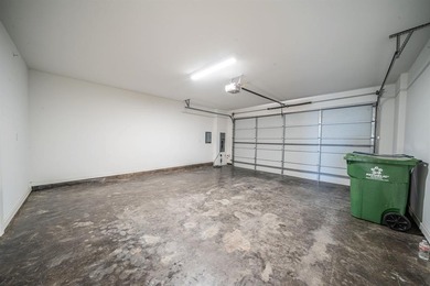 Stunning 4-story contemporary townhome with direct Lake