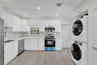 Turnkey income-producing duplex with flex space on a quiet - photo 3