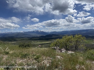 This remarkable mountain homesite offers an extraordinary - photo 1