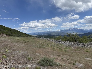 This remarkable mountain homesite offers an extraordinary - photo 2