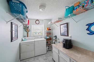 Welcome to this beautifully updated 2BR/2BA, 1,700 sq ft condo - photo 22