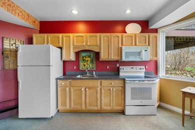 Custom-built home that includes a deeded parcel with 100 feet of - photo 25