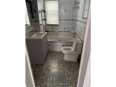 MOVE IN CONDITION THAT NEEDS SOME TLC - photo 2