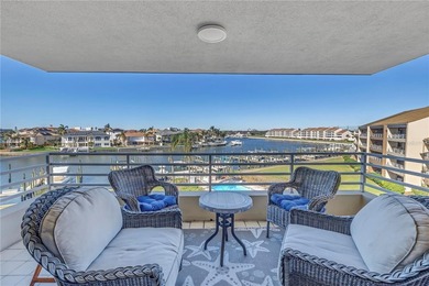 A rare waterfront offering in Pasadena Yacht & Country - photo 3