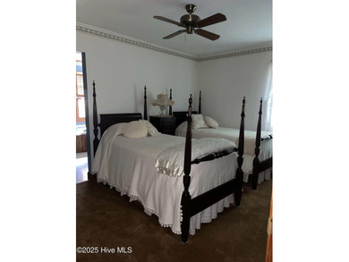 Welcome home to this charming ranch style home on the East end - photo 33