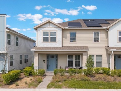 Lake Townhome/Townhouse For Sale in ST Cloud, Florida