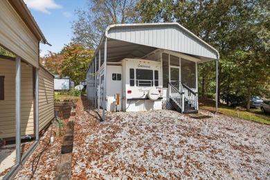 Lake Home For Sale in Westminster, South Carolina