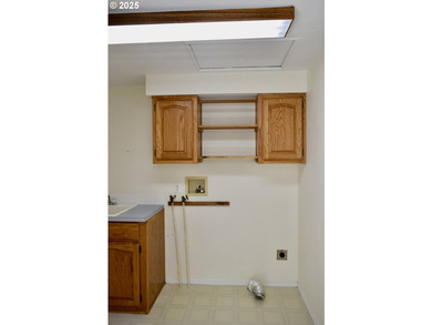 Private Country Retreat in Port Orford! Welcome to 42065 Vista - photo 8