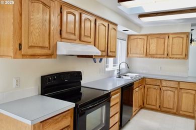 Private Country Retreat in Port Orford! Welcome to 42065 Vista - photo 9