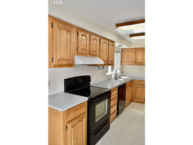 Private Country Retreat in Port Orford! Welcome to 42065 Vista - photo 10