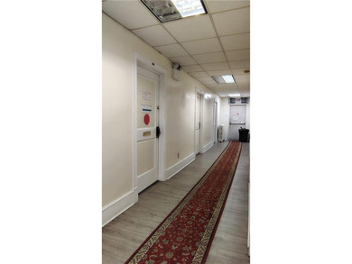 Investment Opportunity! Three Story Mixed-use offices & Retail - photo 7