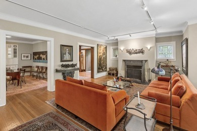 Magnificent Tudor residence in prime East Glencoe, beautifully - photo 4