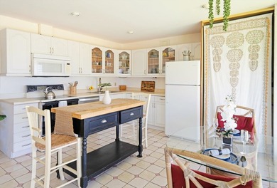 Oceanfront living in the heart of Kihei with panoramic views and - photo 11