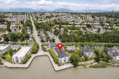 Rare renovated waterfront penthouse with exposure on all 4 sides - photo 20