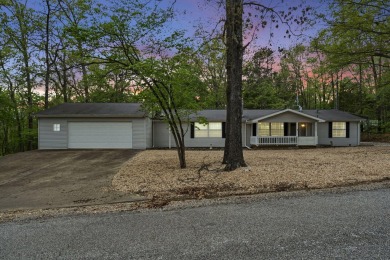 Lake Home For Sale in Shell Knob, Missouri