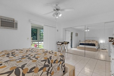Spacious 1 bedroom, 1.5 bath second floor unit in the desirable - photo 22