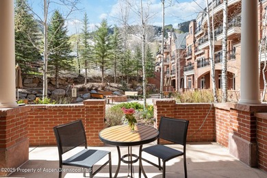 2024 renovations completed (including new decor, furniture - photo 2