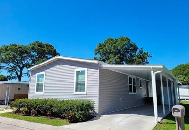 Welcome to this large, manufactured home in a fabulous all ages - photo 1