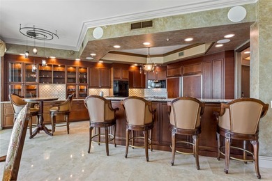 Elegantly Re-Imagined Corner Penthouse, offered fully furnished - photo 9