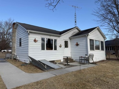 Lake Home For Sale in Edgerton, Wisconsin