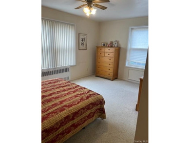 A Lovely ,sunny.well maintained 1 bedroom ,1 bathroom ,galley - photo 5