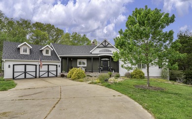 (private lake, pond, creek) Home For Sale in Sparta Missouri