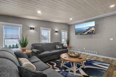 Super unique property offering the perfect blend of luxury, fun - photo 13