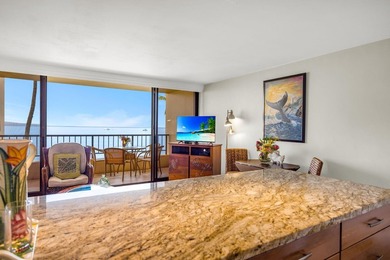 Front-row Hotel Zoned vacation rental approved beach condo in - photo 19