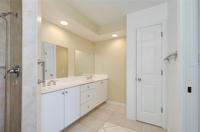 Opportunity awaits! This 3-bedroom, 2-bath, 2-car garage home - photo 31