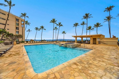 Front-row Hotel Zoned vacation rental approved beach condo in - photo 32