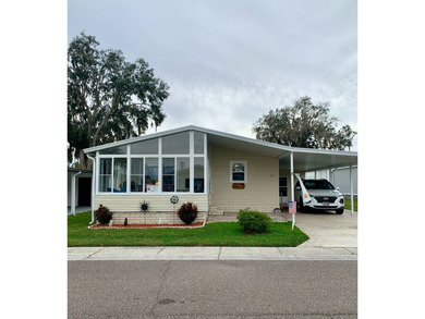 (private lake, pond, creek) Home For Sale in Zephyrhills Florida