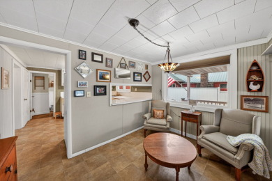 CHARMING LAKEFRONT GETAWAY! - photo 9