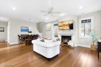 Welcome to this stunning Oriental retreat where coastal charm - photo 11